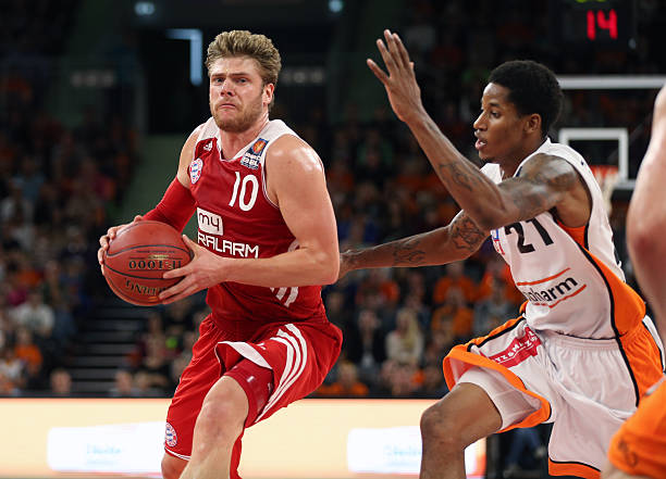 较弱的球员 较弱的球员