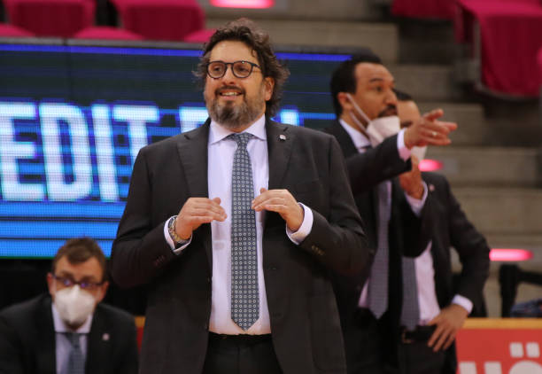 伦这样的内 伦这样的内