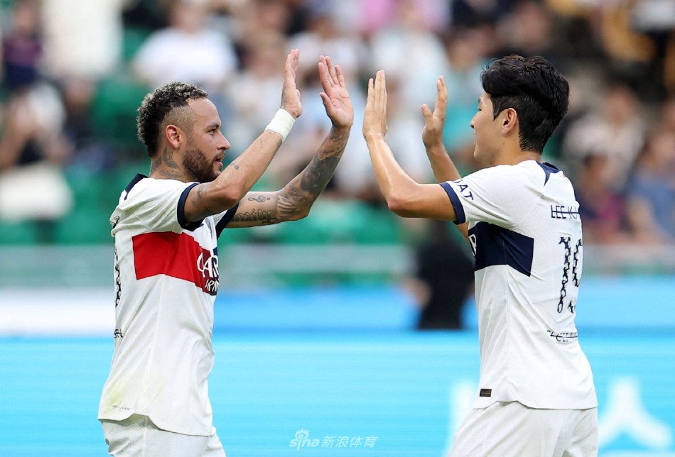 个球员都有 个球员都有